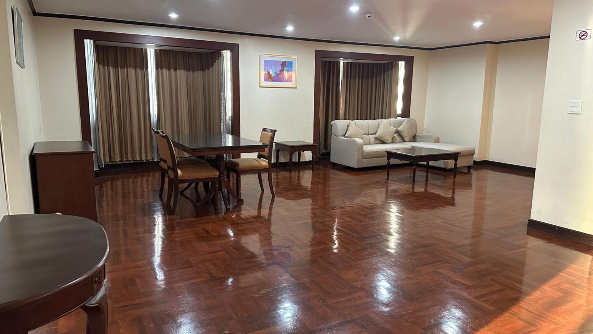 فندق Omni Tower Sukhumvit Nana Direct بانكوك المظهر الخارجي الصورة