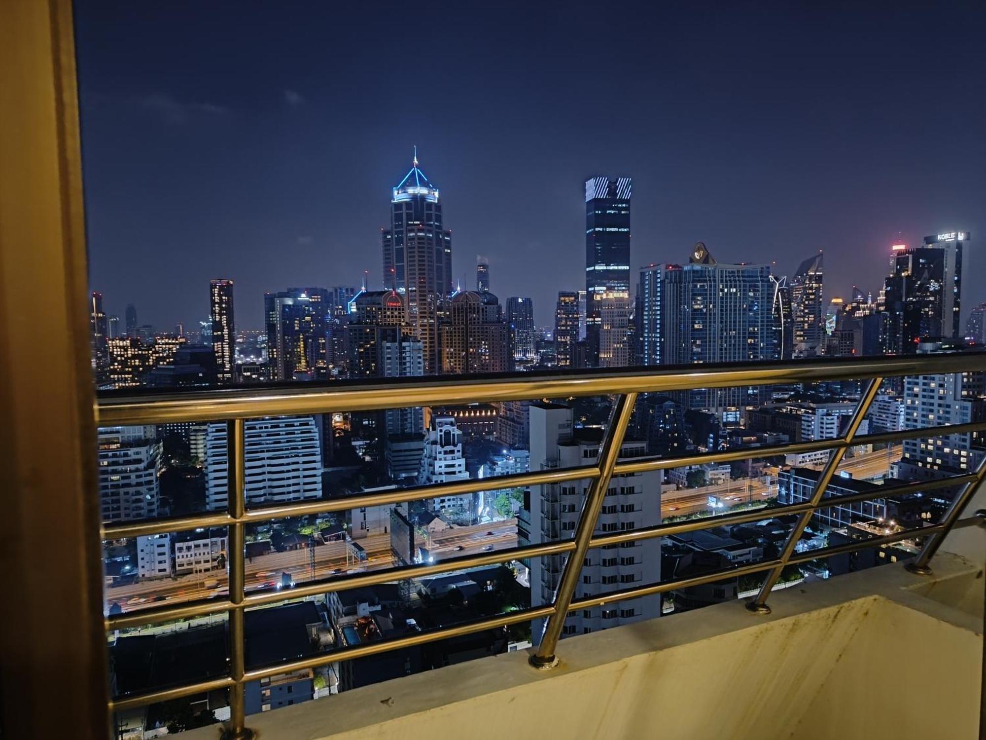 فندق Omni Tower Sukhumvit Nana Direct بانكوك المظهر الخارجي الصورة