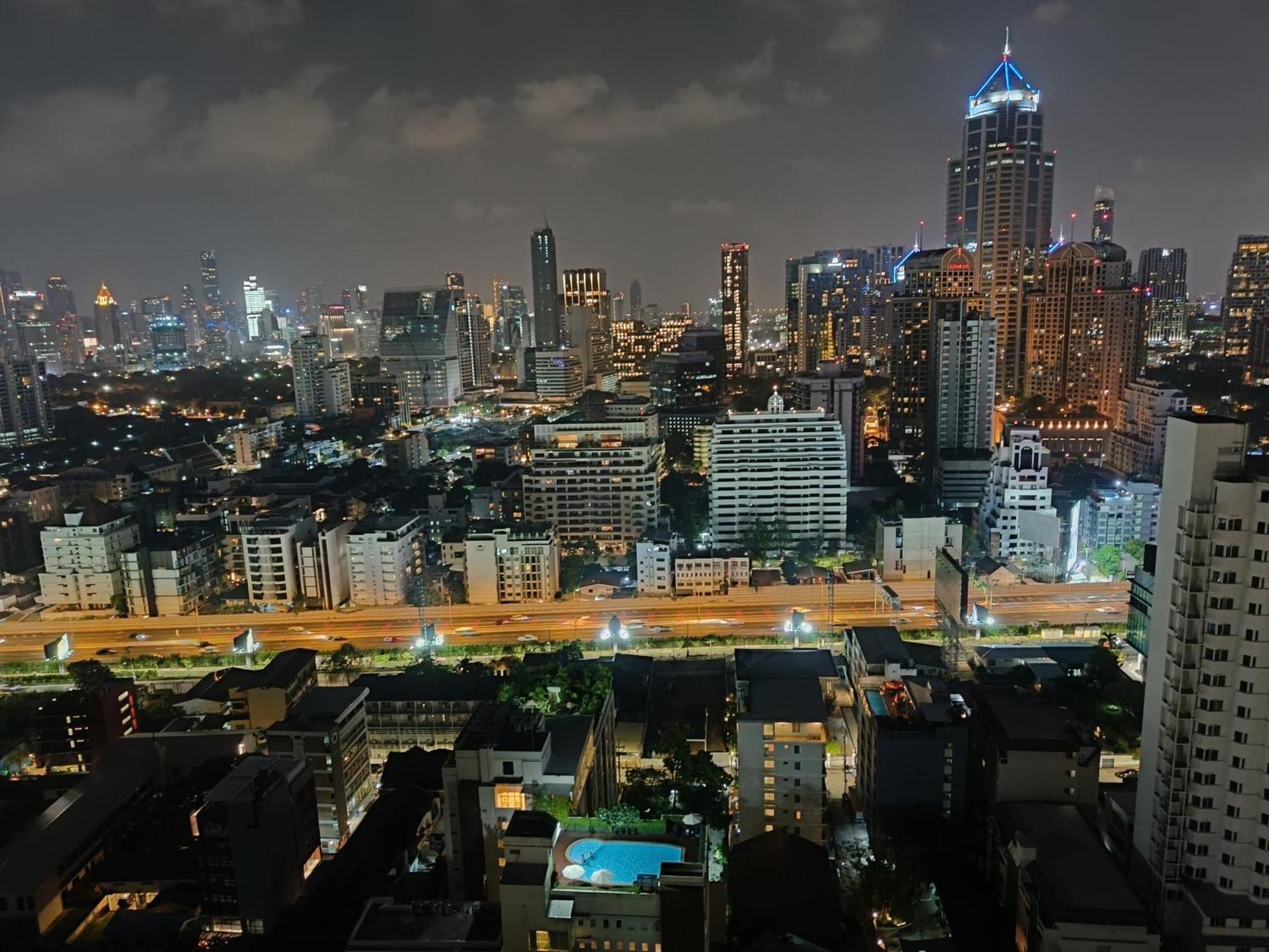 فندق Omni Tower Sukhumvit Nana Direct بانكوك المظهر الخارجي الصورة